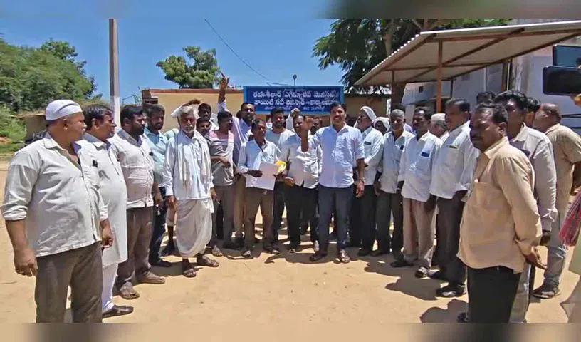 Farmers Accuse Nizampet Revenue Officials of Demanding Bribes for Land Registration