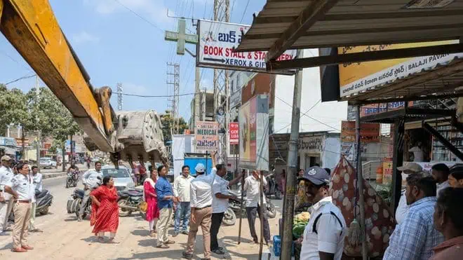 Hyderabad: ROPE Drive Clears Road Encroachments Along Moinabad–Chevella Road