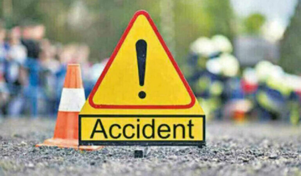 Hyderabad: 22-Year-Old Dies After Motorcycle Crashes Into Parked Bus