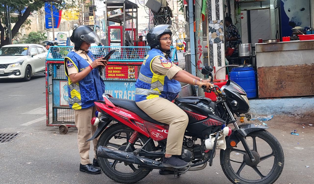 Hyderabad Police Deploy Women Constables on Motorbike Patrols in Khairatabad Zone